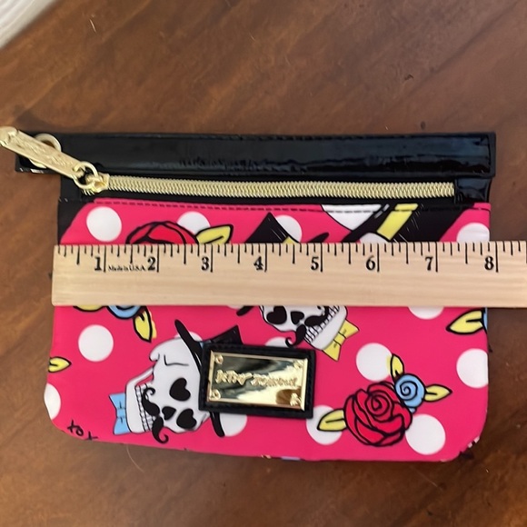 Betsy Johnson accessory bag - Picture 5 of 6